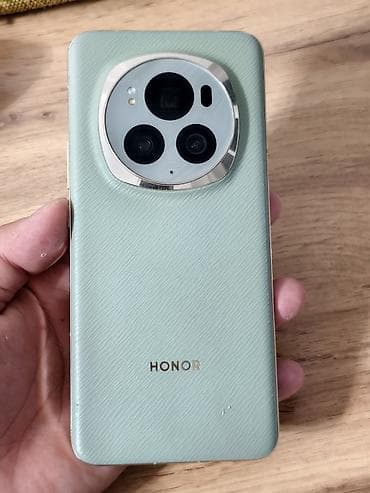redmi note 13: HONOR Magic6 Pro, зелёный Ключевые характеристики: - Экран 6.8" OLED — 1