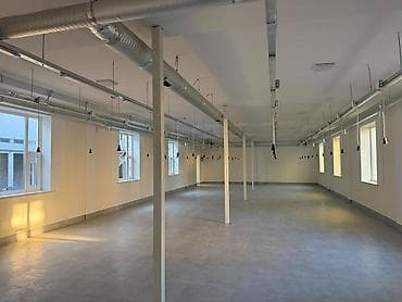 носочный цех: Продаётся готовый швейный цех — 500 м² 📍 ж/м Ак-Орго, ориентир — школа — 6