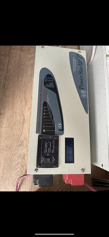 Инвертор‑зарядное PowerStar W7 (SineWave Combined Inverter &