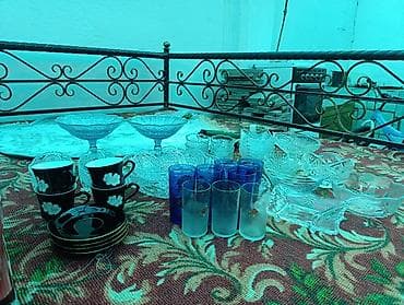 dinner table: «Большой набор хрустальной и стеклянной посуды. Салатницы, вазочки — 2
