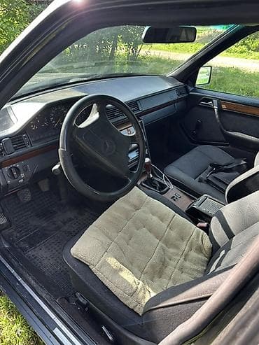 Унаа сатуу: Mercedes-Benz W124: 1994 г., 2 л, Кол менен иштөөчү, Бензин, Седан — 6