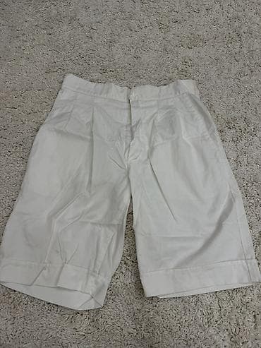 Верхняя одежда: Набор одежды из 4 предметов: 400 за все 1) Легкая белая — 3