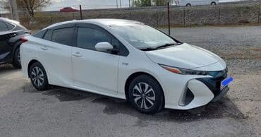 corolla runx: Toyota Prius: 2017 г., 1.8 л, Вариатор, Гибрид, Хэтчбэк — 2
