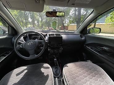 бмв e36: Scion xD: 2010 г., 1.8 л, Автомат, Бензин, Хэтчбэк — 6