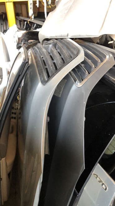 Жх470 gx470 авто запчасти.
капот решетка 
крыло бампер есть все