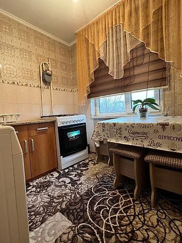 Кыймылсыз мүлк: 2 бөлмө, Менчик ээси, Чогуу жашоосу жок, Толугу менен эмереги бар — 3