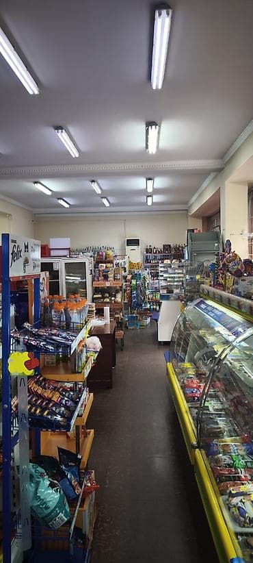 тянь: Продуктовый магазин «Азамат» требуется продавец женский пол, аял киши — 7