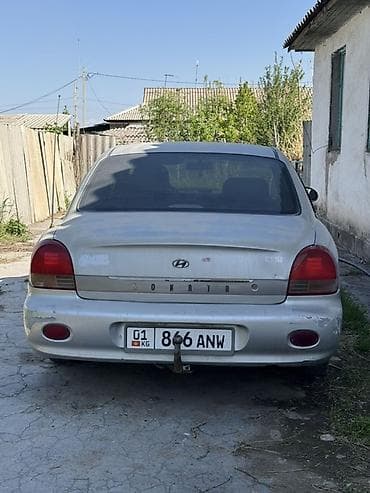 соната решетка: Hyundai : 2000 г., 2 л, Ручные, Бензин, Седан — 5