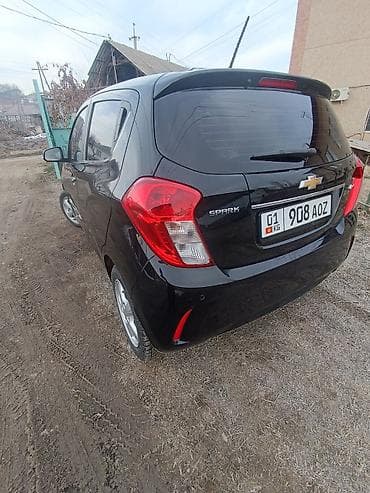 subaru legacy 2005: Chevrolet Spark: 2017 г., Вариатор, Бензин, Хэтчбэк — 10
