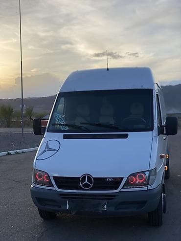 Унаа сатуу: Mercedes-Benz Спринтер: 2004 г., 2.7 л, Кол менен иштөөчү, Дизель, Van — 2