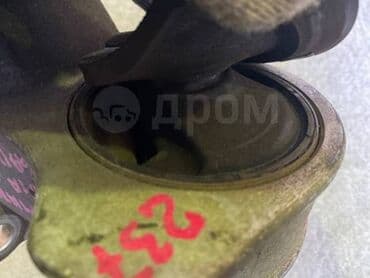 6a13: Подушка мотора Mitsubishi 1997 г., Б/у, Оригинал, Япония — 2