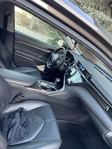 авто в рассрочк: Toyota Camry: 2019 г., 2.5 л, Автомат, Бензин, Седан — 9