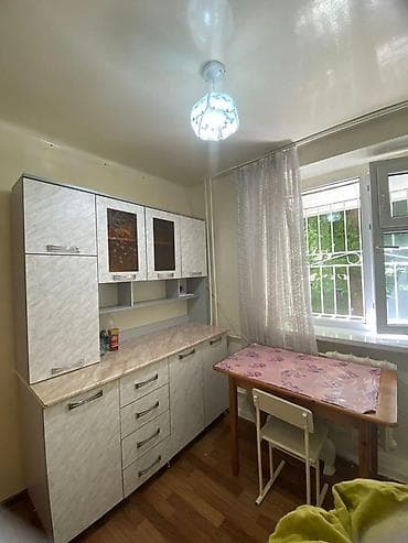 комсомол квартира: 1 комната, 30 м², 104 серия, 1 этаж, Косметический ремонт — 3