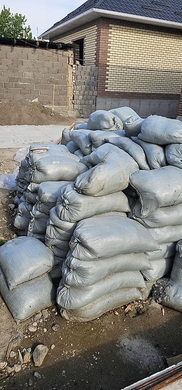 военные одежда: Продаю белый песок для расшивки облицовочного кирпича. Чистый — 4