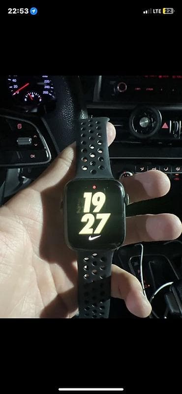 macbook pro 15 2016: Apple Watch SE Nike, алюминиевый корпус, Ion‑X стекло. Версия GPS — 2