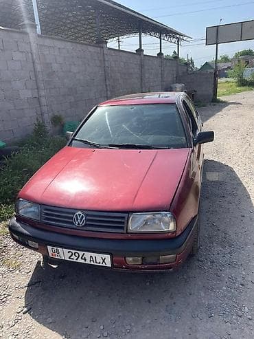 lexus 47: Volkswagen Vento: 1993 г., 1.8 л, Бензин — 1