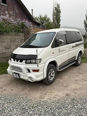 ка пийат: Mitsubishi Space Gear: 2001 г., Автомат, Газ, Минивэн — 2