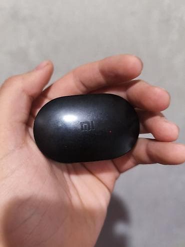 Беспроводные наушники Xiaomi (TWS) в компактном футляре-зарядке — 2