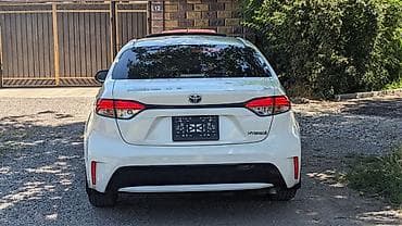 Продажа авто: Toyota Levin: 2019 г., 1.8 л, Вариатор, Гибрид, Седан — 4