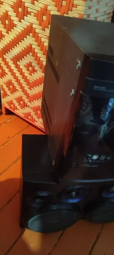 microlab 5 1: Музыкальный центр Samsung с акустикой Комплект: - главный блок — 2