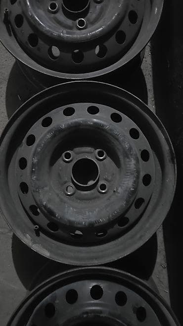 Железные Диски R 15 Комплект, отверстий - 4