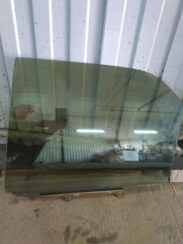 меняю на рекс: Toyota RX 300 Harrier Стекло дверное отпускное, Тойота Рикс 300 Хариер — 1