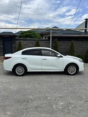 rex sprinter: Kia Rio: 2018 г., 1.6 л, Автомат, Бензин, Седан — 5