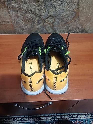 Футзалки Nike TiempoX (Lunarlon) Размер 40 - Тип: обувь для