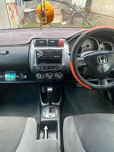 bmw m8: Honda Fit: 2002 г., 1.3 л, Вариатор, Бензин, Хэтчбэк — 9