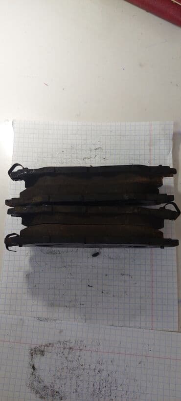 сколько стоит шины: Комплект тормозных колодок Toyota 2013 г., Б/у, Оригинал, Япония — 4