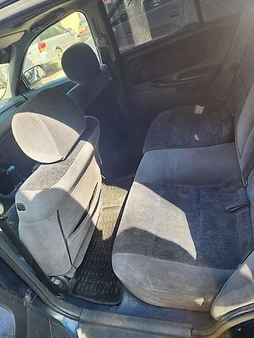 mazda 626 2002: Mazda 626: 1999 г., Бензин, Седан — 6