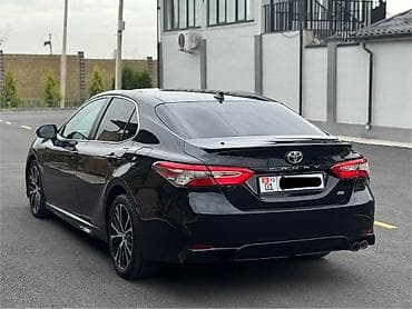 стёк: Toyota Camry: 2019 г., 2.5 л, Бензин, Седан — 9