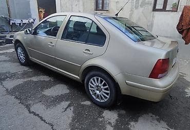 Volkswagen: Volkswagen Bora: 2003 г., 1.6 л, Автомат, Бензин, Седан — 2