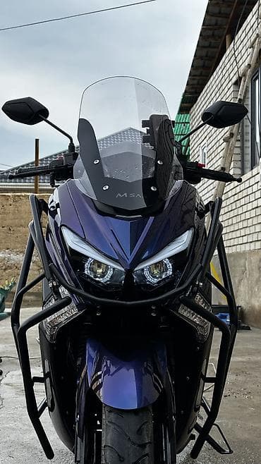 мото вело: Макси-скутер Yamaha, 150 куб. см, Бензин — 1