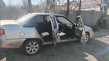 Chevrolet Nexia: 2008 г., Бензин, Седан — 3