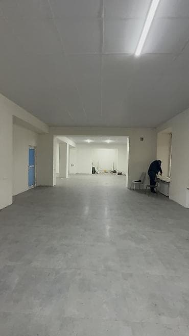 Сдаётся в аренду коммерческое помещение. 📍 Район: станция Бишкек 🏢