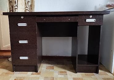 Столы: Компьютерный стол, Б/у, С полками — 3