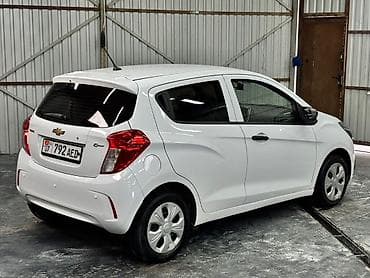 Унаа сатуу: Chevrolet Spark: 2017 г., 1 л, Автомат, Бензин, Хетчбек — 3