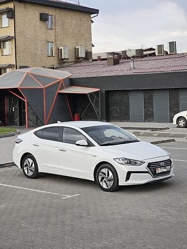 sprinter 516: Hyundai Elantra: 2020 г., 1.6 л, Автомат, Гибрид, Седан — 3