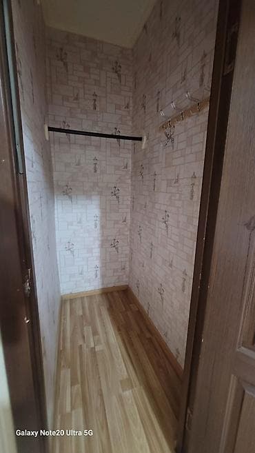 продаю квартиру 25000: 3 комнаты, 63 м², 105 серия, 4 этаж — 9