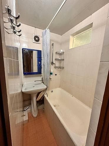 купит квартиру в оше: 3 комнаты, 63 м², Индивидуалка, 4 этаж — 4