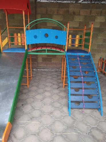 качеля для дома: Детские горки! С мостиком, башенками и скалодром!!! Надёжные — 4