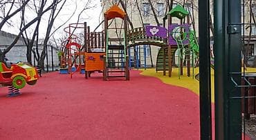 покрытие футбол: Покрытие для детских и спортивных площадок из резиновой крошки — 1