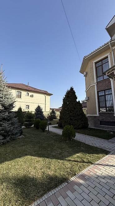 ак жар продаю дом: Просторный двухэтажный дом с благоустроенной территорией. Продаётся — 3