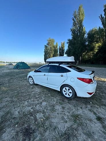 Унаа: Hyundai Solaris: 2014 г., 1.6 л, Кол менен иштөөчү, Бензин, Седан — 3
