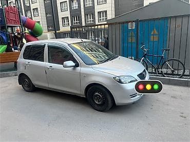 битон миксер: Mazda Verisa: 2003 г., 1.5 л, Вариатор, Бензин, Хэтчбэк — 2