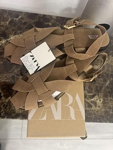 кросс шлепка: Босоножки, 40, Zara, Новый, цвет - Бежевый, Самовывоз — 1