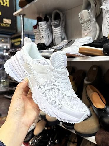 Мужские кроссовки, 39, 40, 38, Nike, Новый, цвет - Белый