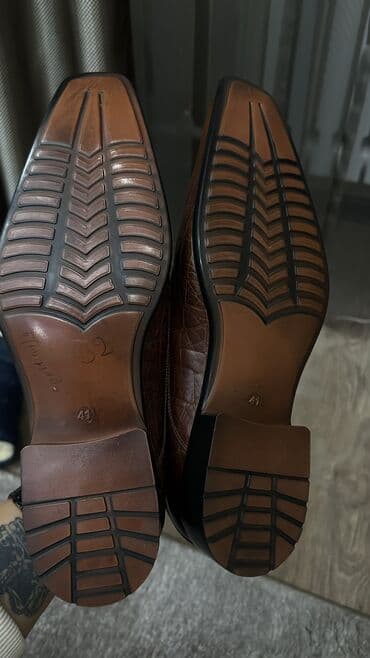 полуклассика обувь мужская: Эркектердин туфлиси, 41, Жаңы, түсү - Күрөң, Өзү алып кетүү — 6