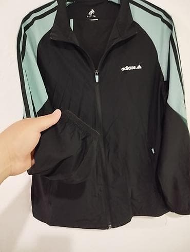 футбольные одежды: Продаю спортивные adidas костюм состояние пару раз одевала, ткань — 4